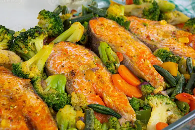 Peixe Assado com Legumes: A Receita Perfeita para um Jantar Nutritivo!